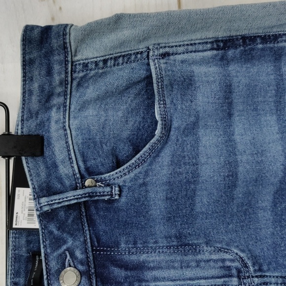 SIMPLY Vera Vera Wang Mid-Rise Straight Leg Jeans, Size 10 - Picture 4 of 14